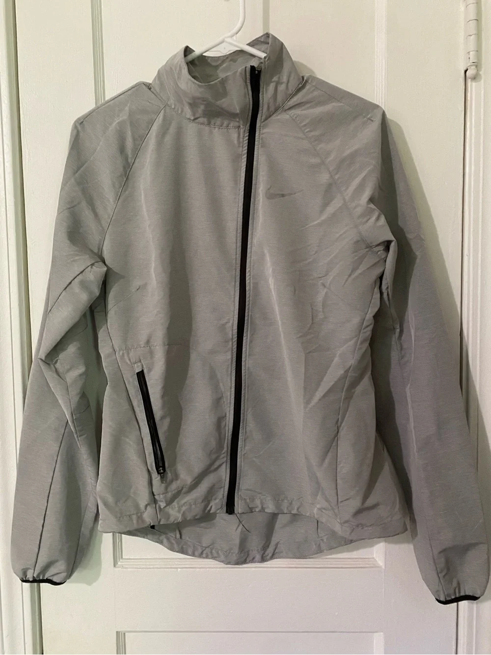 Nike Women's Light Gray Performance Asymmetric Zipper Jacket